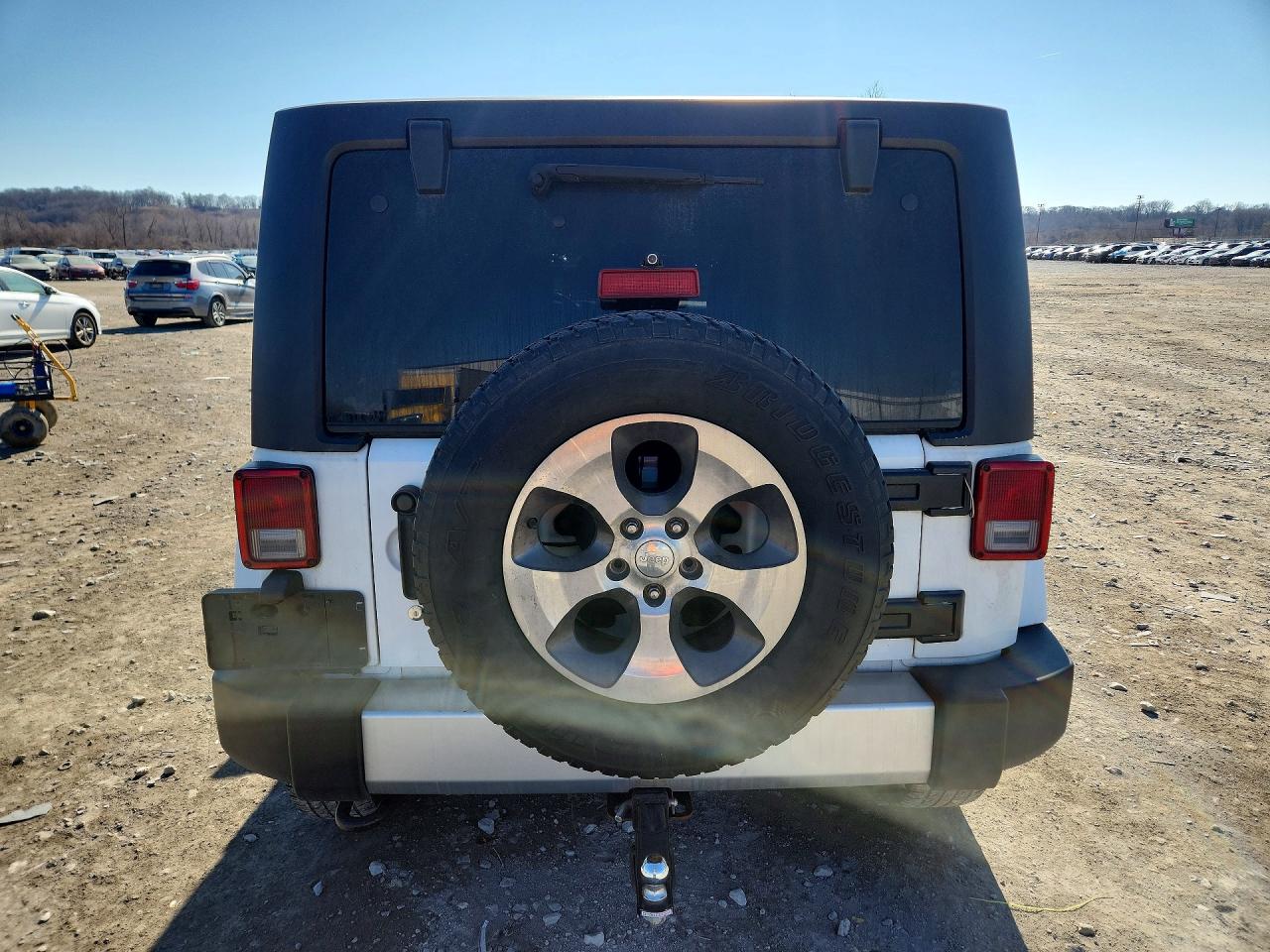 2018 JEEP WRANGLER UNLIMITED SAHARA photo 6