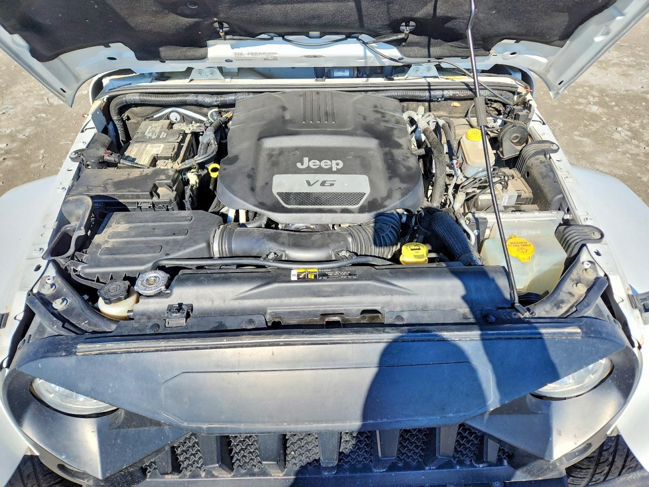 2018 JEEP WRANGLER UNLIMITED SAHARA photo 12