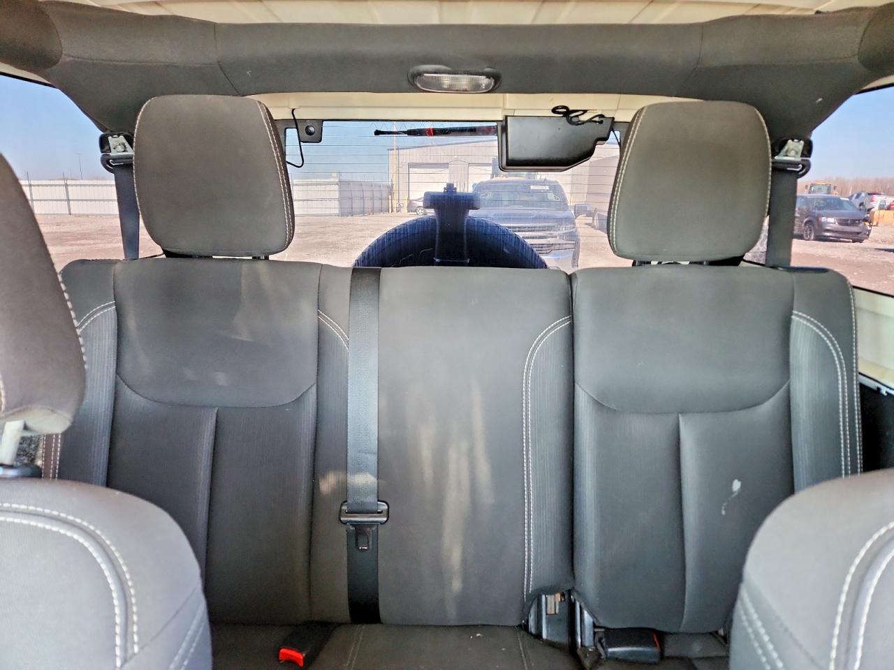 2018 JEEP WRANGLER UNLIMITED SAHARA photo 10