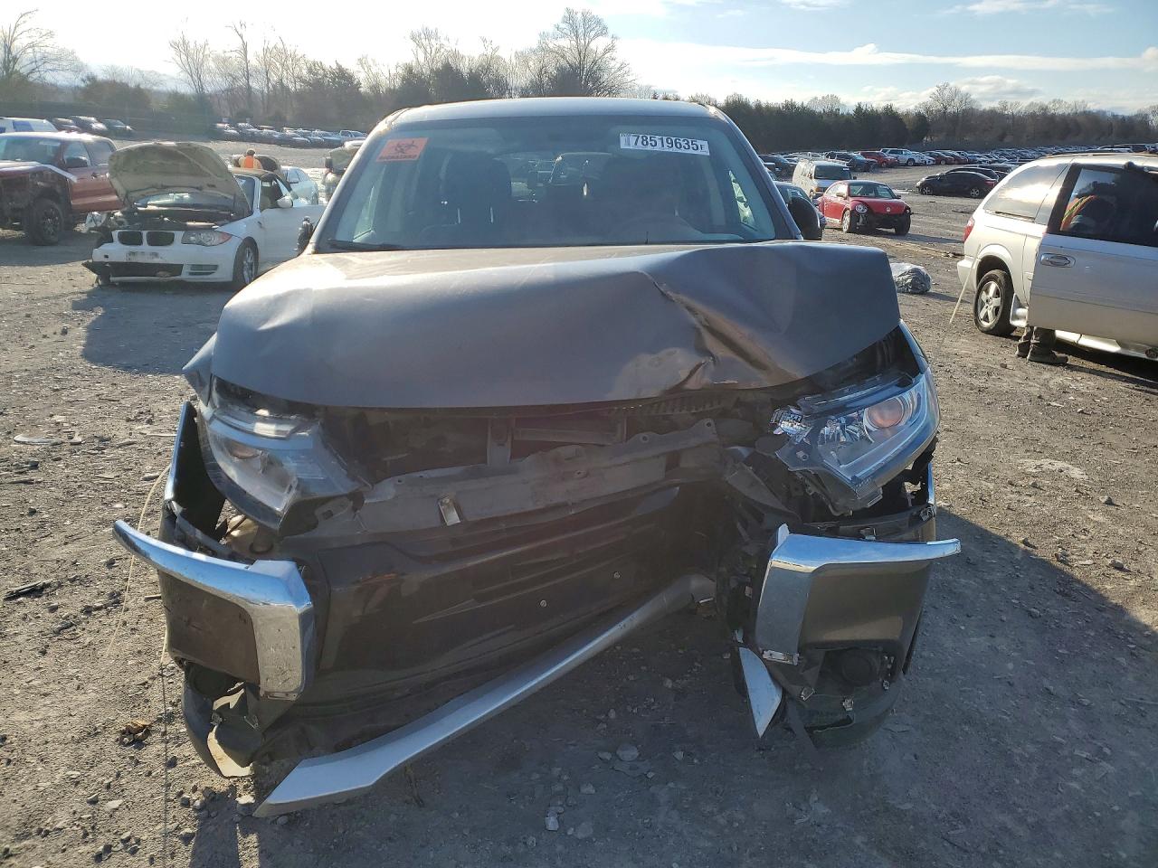 2018 MITSUBISHI OUTLANDER ES photo 9