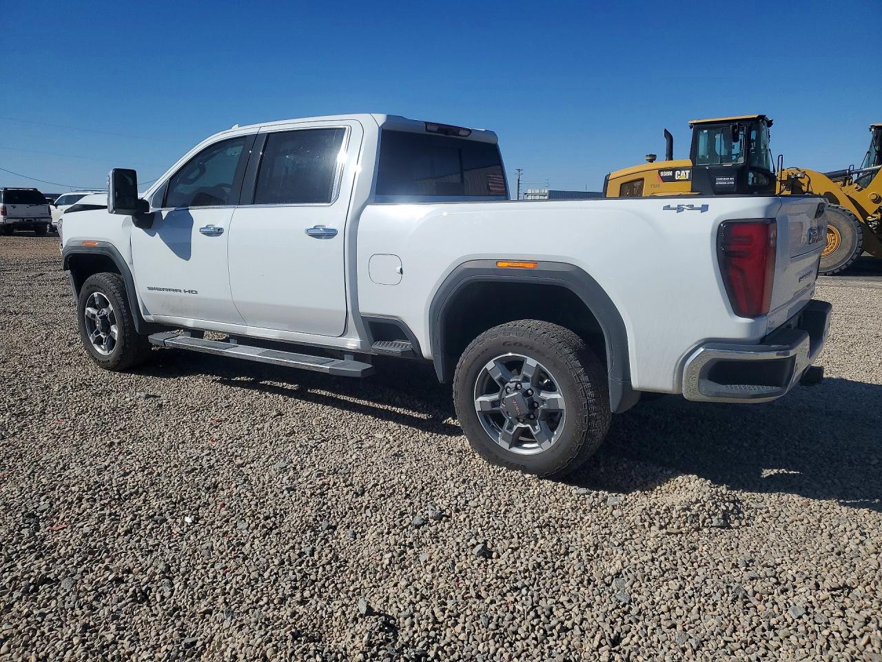 2025 GMC SIERRA K2500 SLT photo 2
