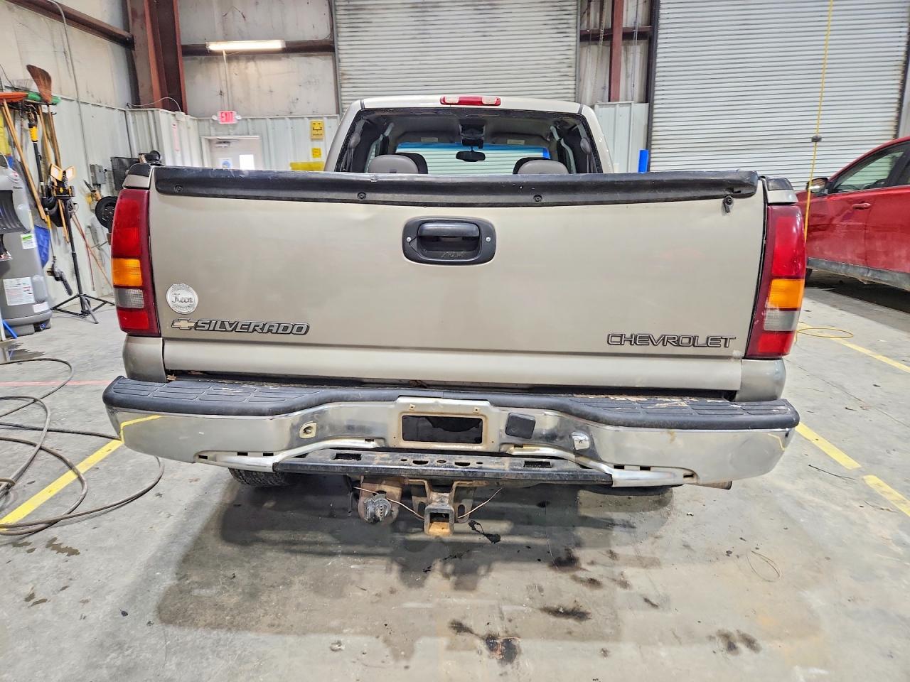 2002 CHEVROLET SILVERADO K1500 photo 6