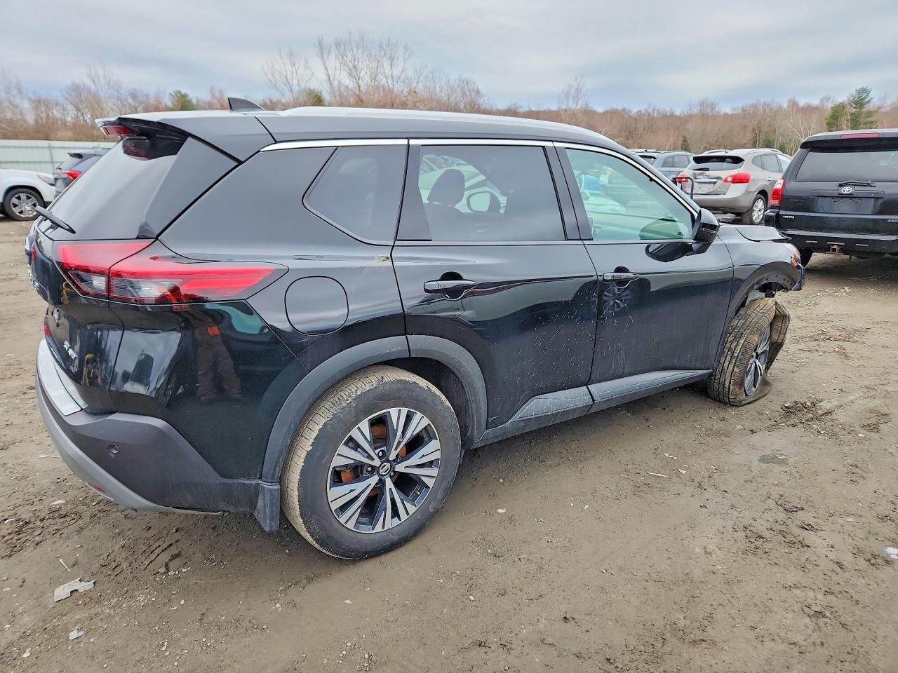2021 NISSAN ROGUE SV photo 5