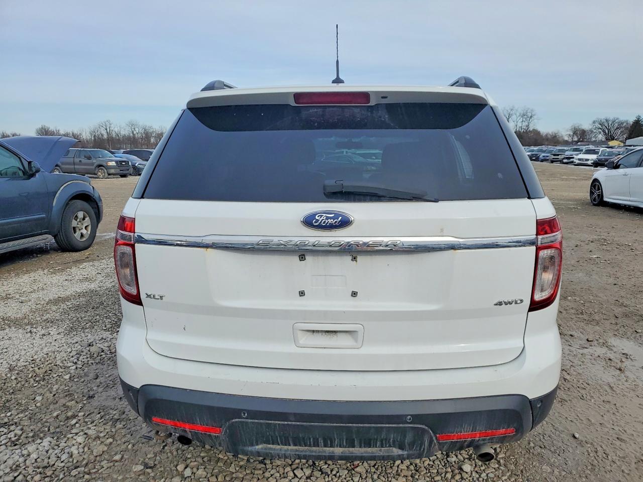 2014 FORD EXPLORER XLT photo 6