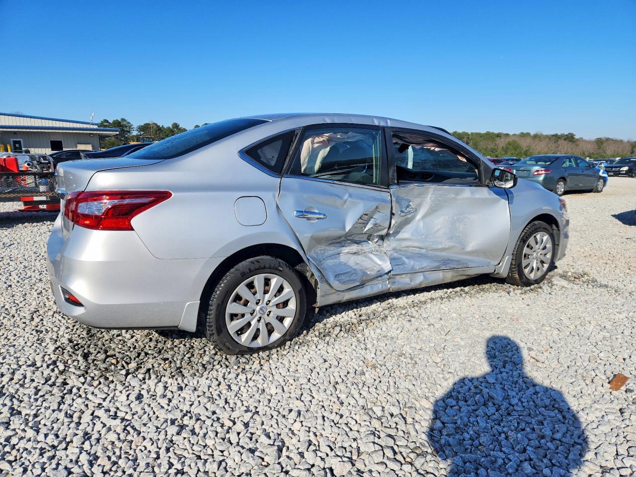 2018 NISSAN SENTRA S photo 3