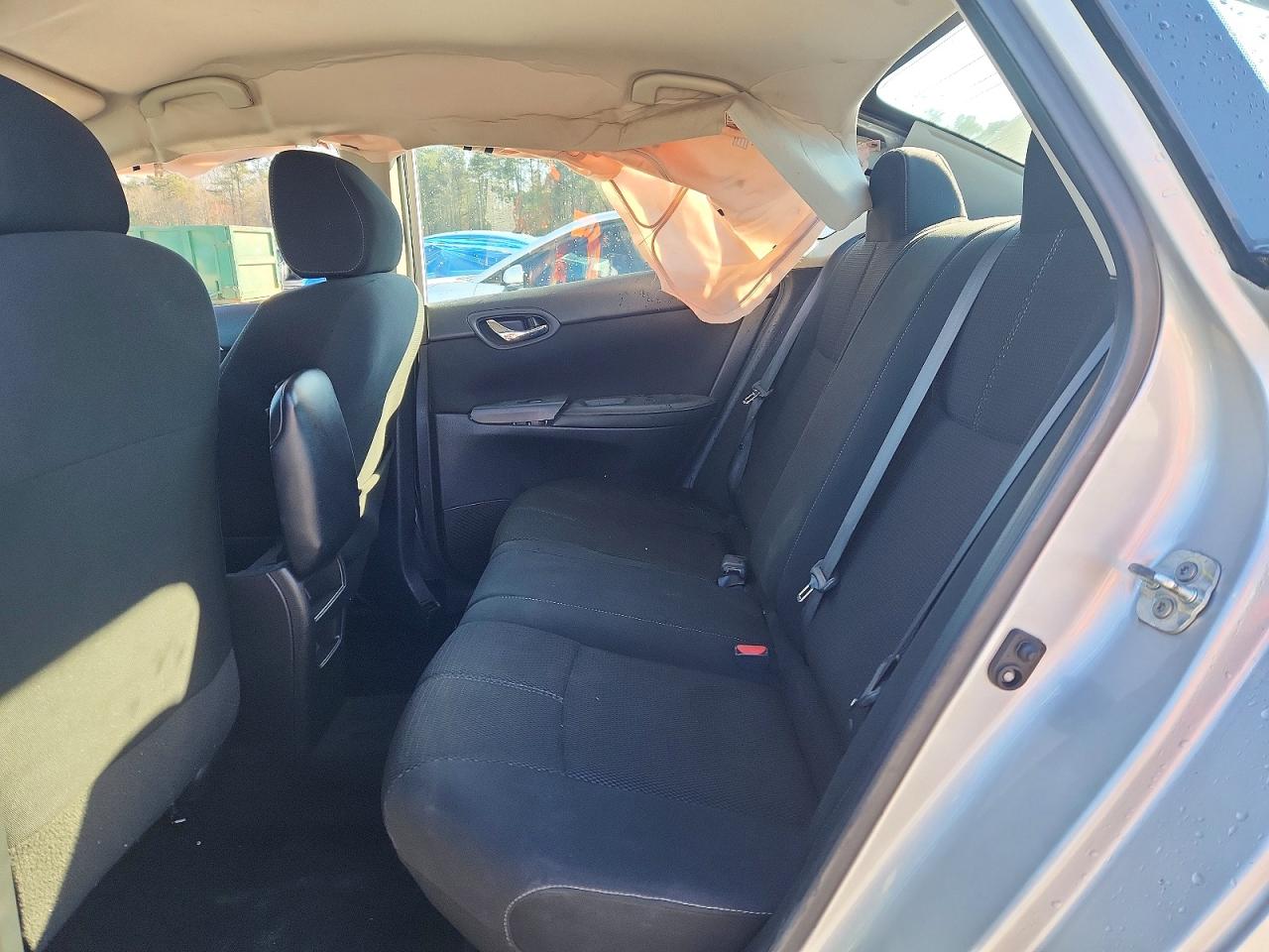 2018 NISSAN SENTRA S photo 10