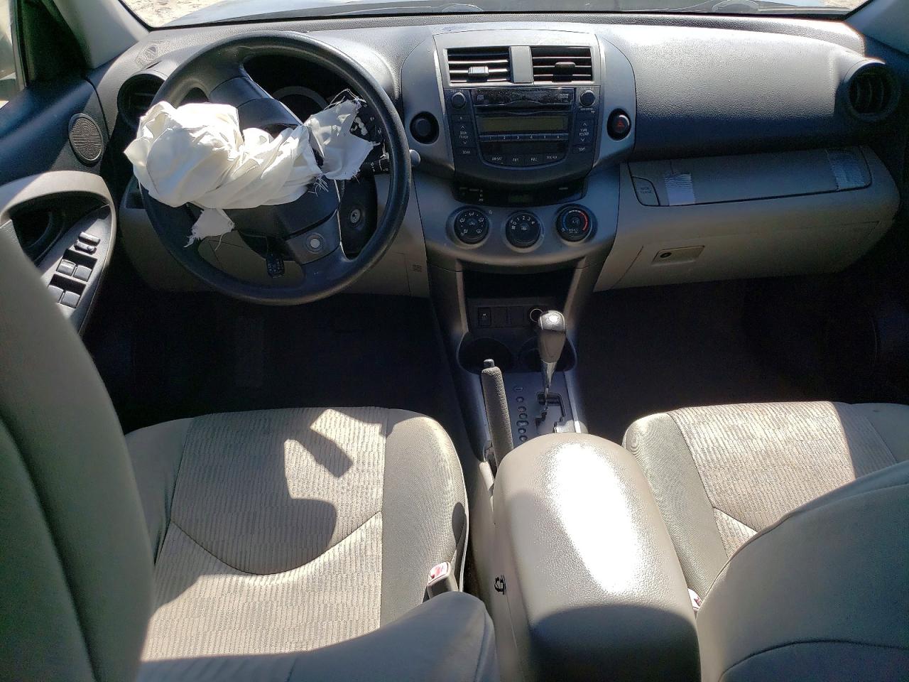 2011 TOYOTA RAV4 BASE photo 15