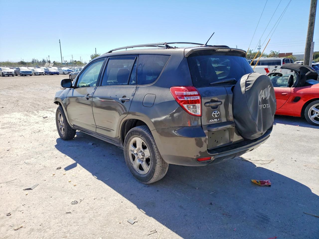 2011 TOYOTA RAV4 BASE photo 3