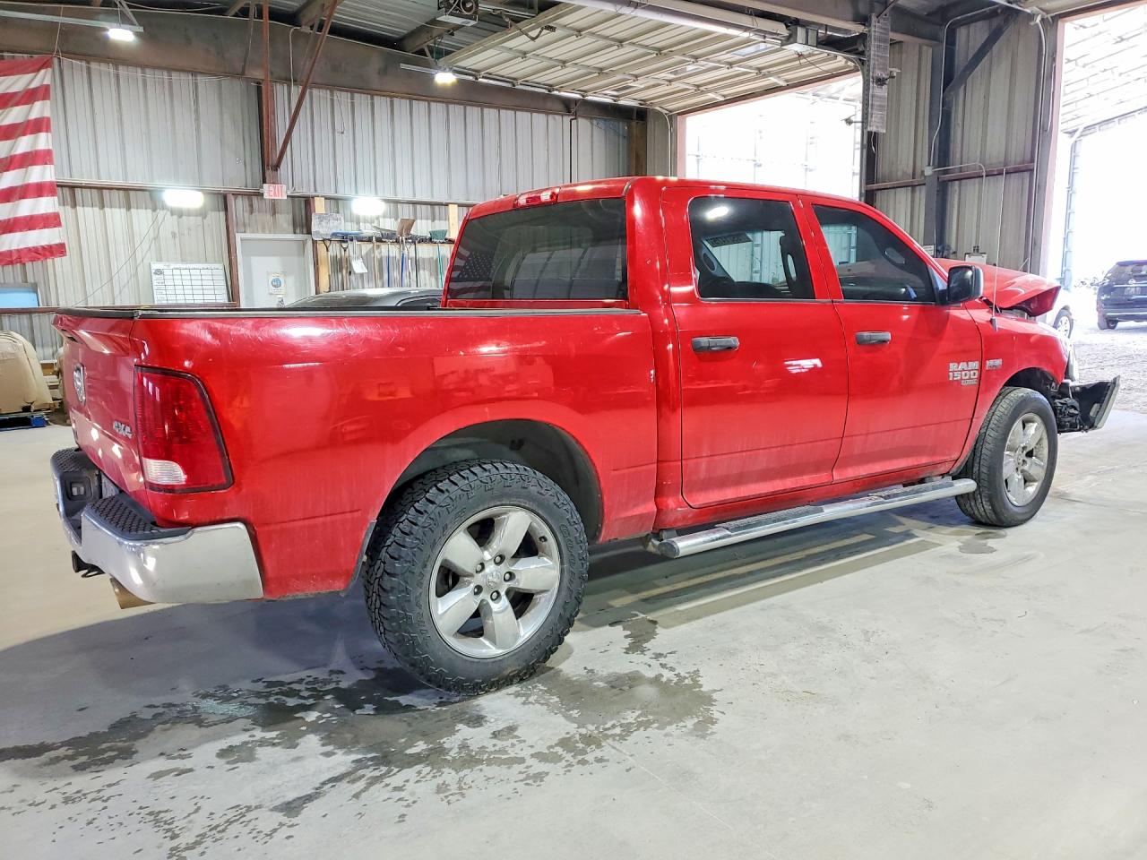2021 RAM 1500 CLASSIC TRADESMAN photo 3