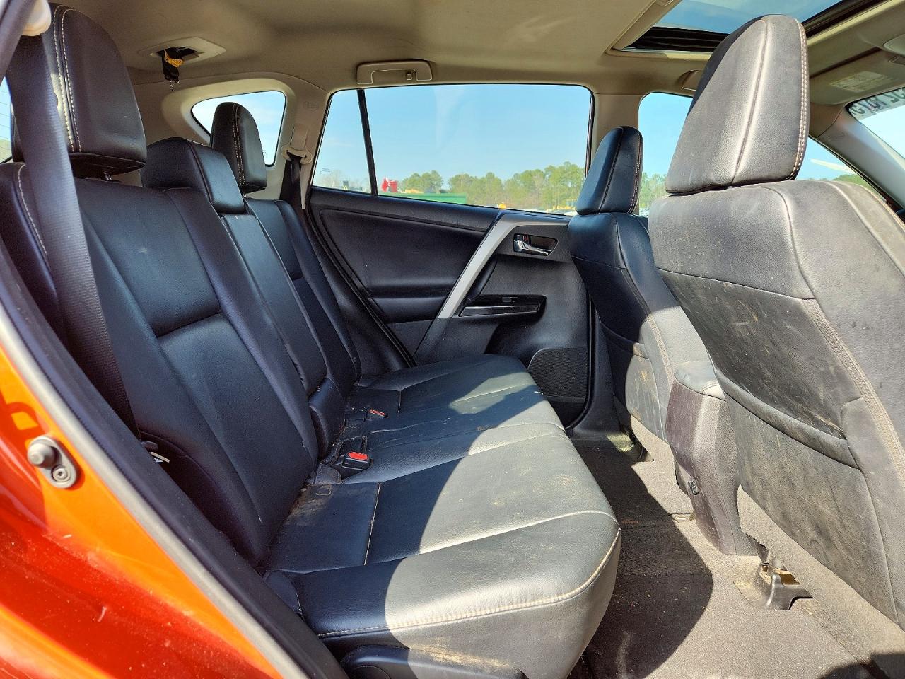 2016 TOYOTA RAV4 LIMITED photo 31