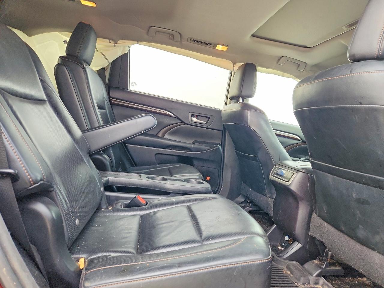 2014 TOYOTA HIGHLANDER LIMITED photo 31
