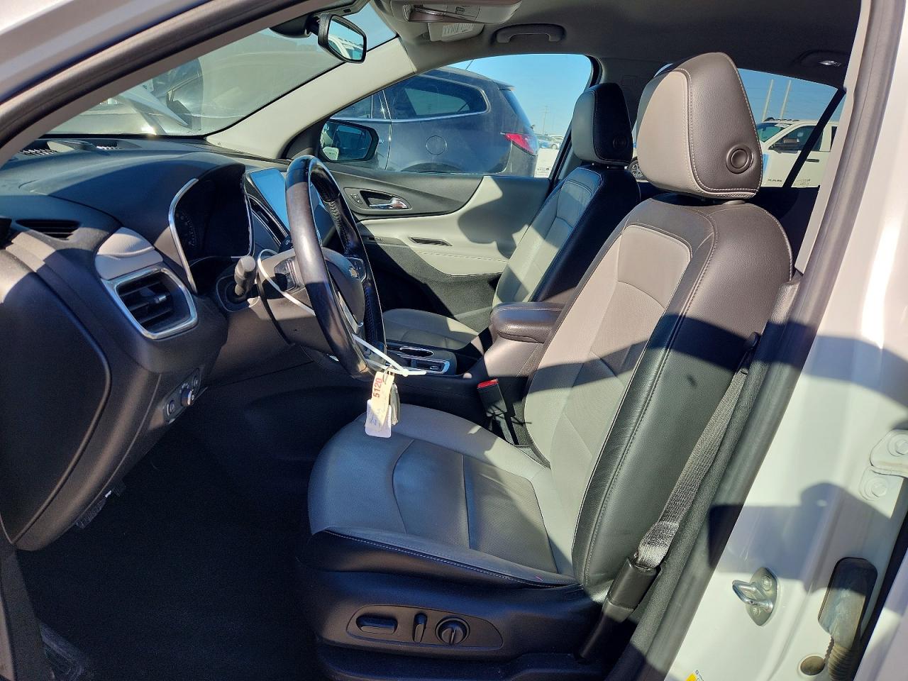 2020 CHEVROLET EQUINOX PREMIER photo 13