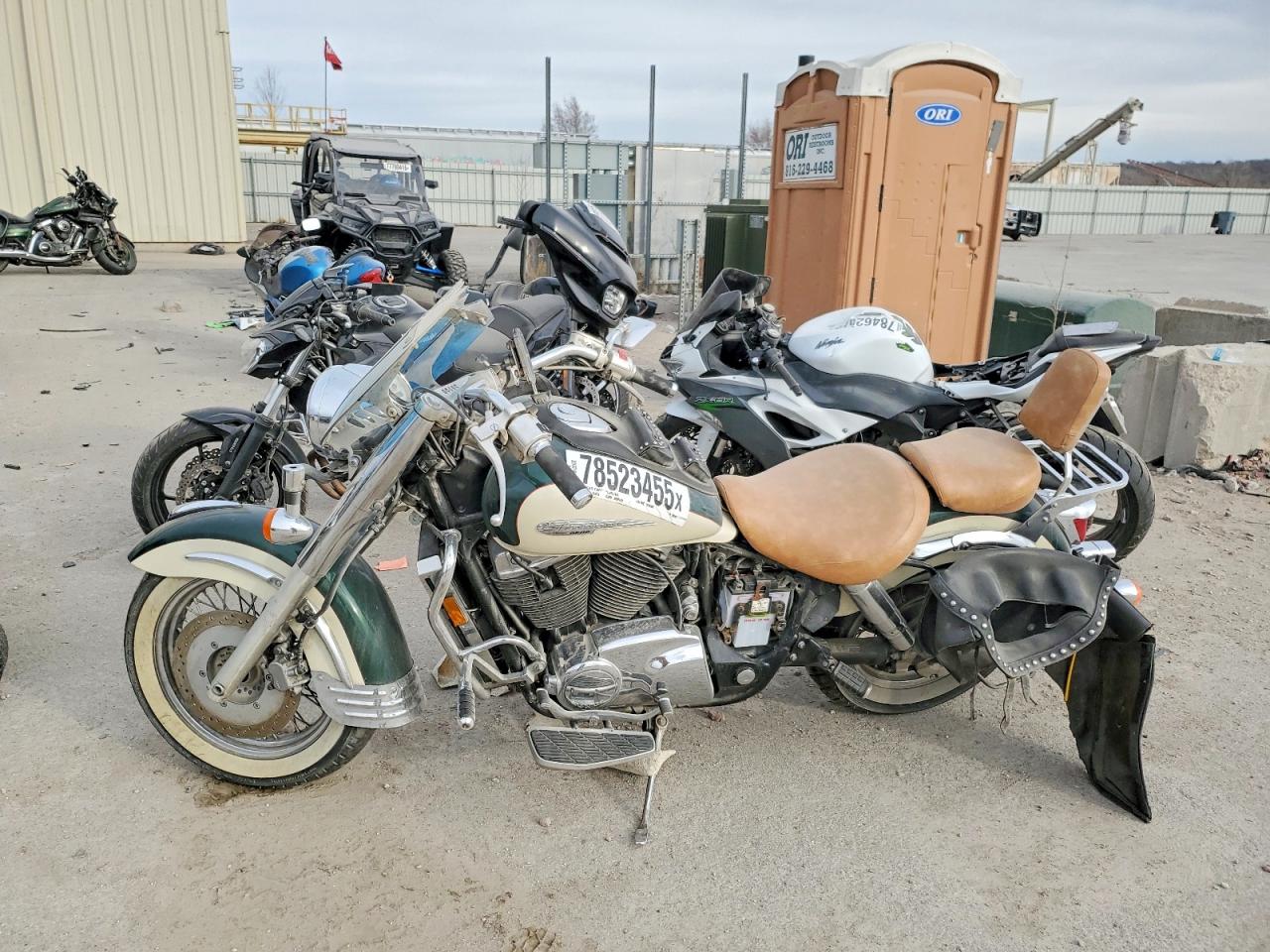 1998 HONDA VT1100 C3 photo 3