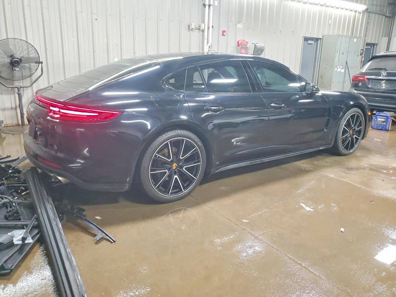 2018 PORSCHE PANAMERA 4S photo 3