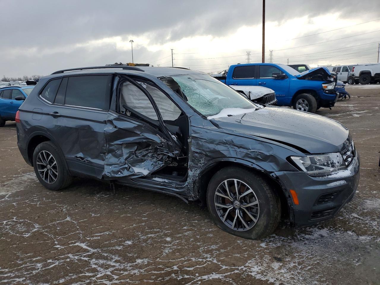 2021 VOLKSWAGEN TIGUAN S photo 10