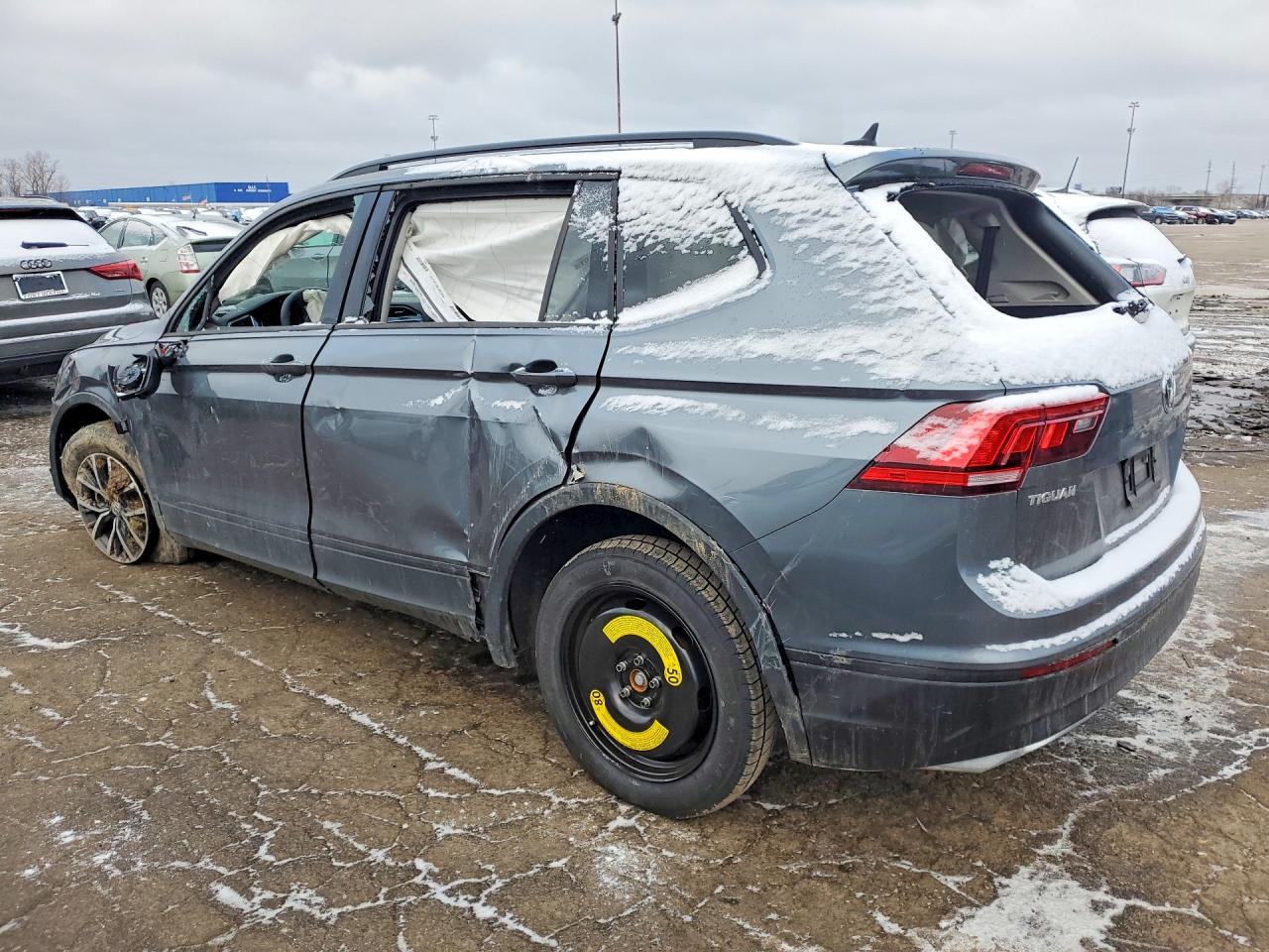2021 VOLKSWAGEN TIGUAN S photo 4