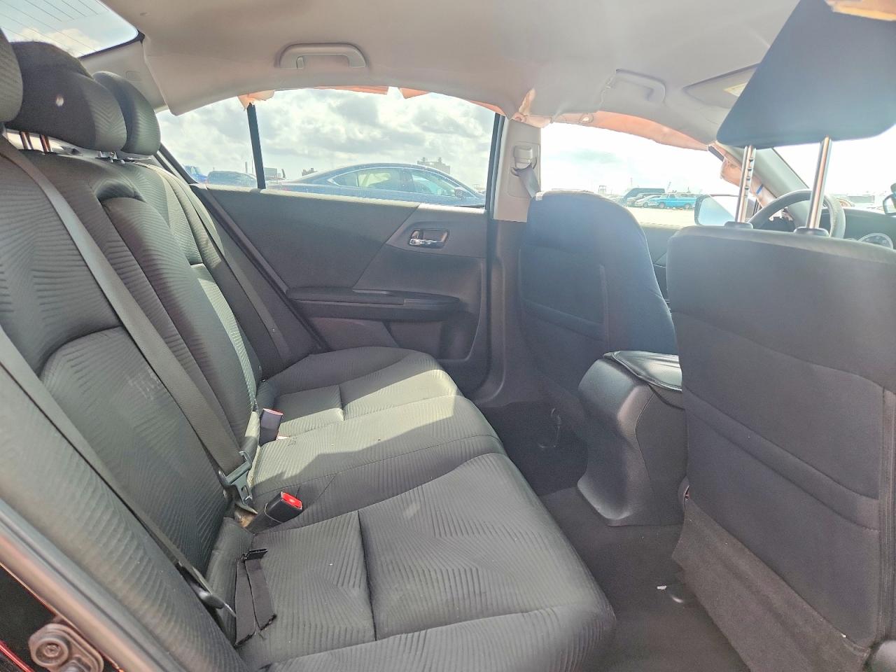 2016 HONDA ACCORD LX photo 10