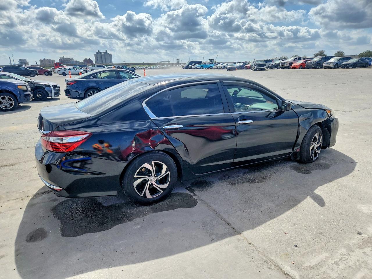 2016 HONDA ACCORD LX photo 3