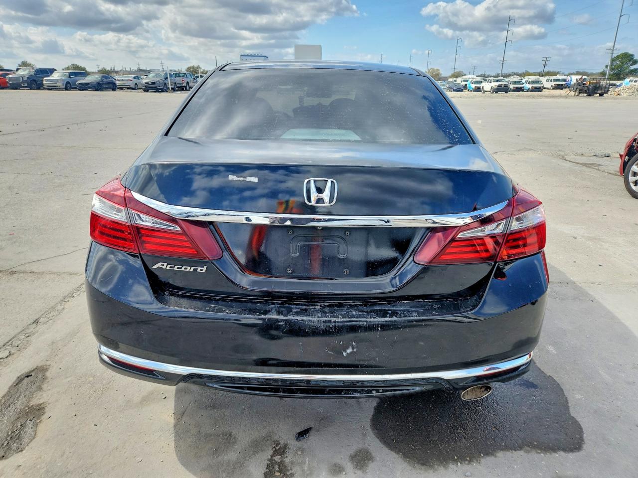 2016 HONDA ACCORD LX photo 6