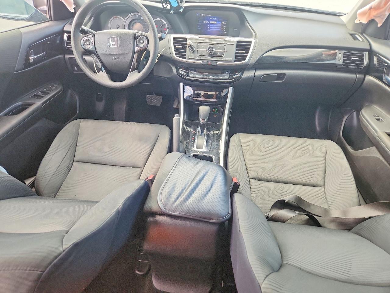 2016 HONDA ACCORD LX photo 8
