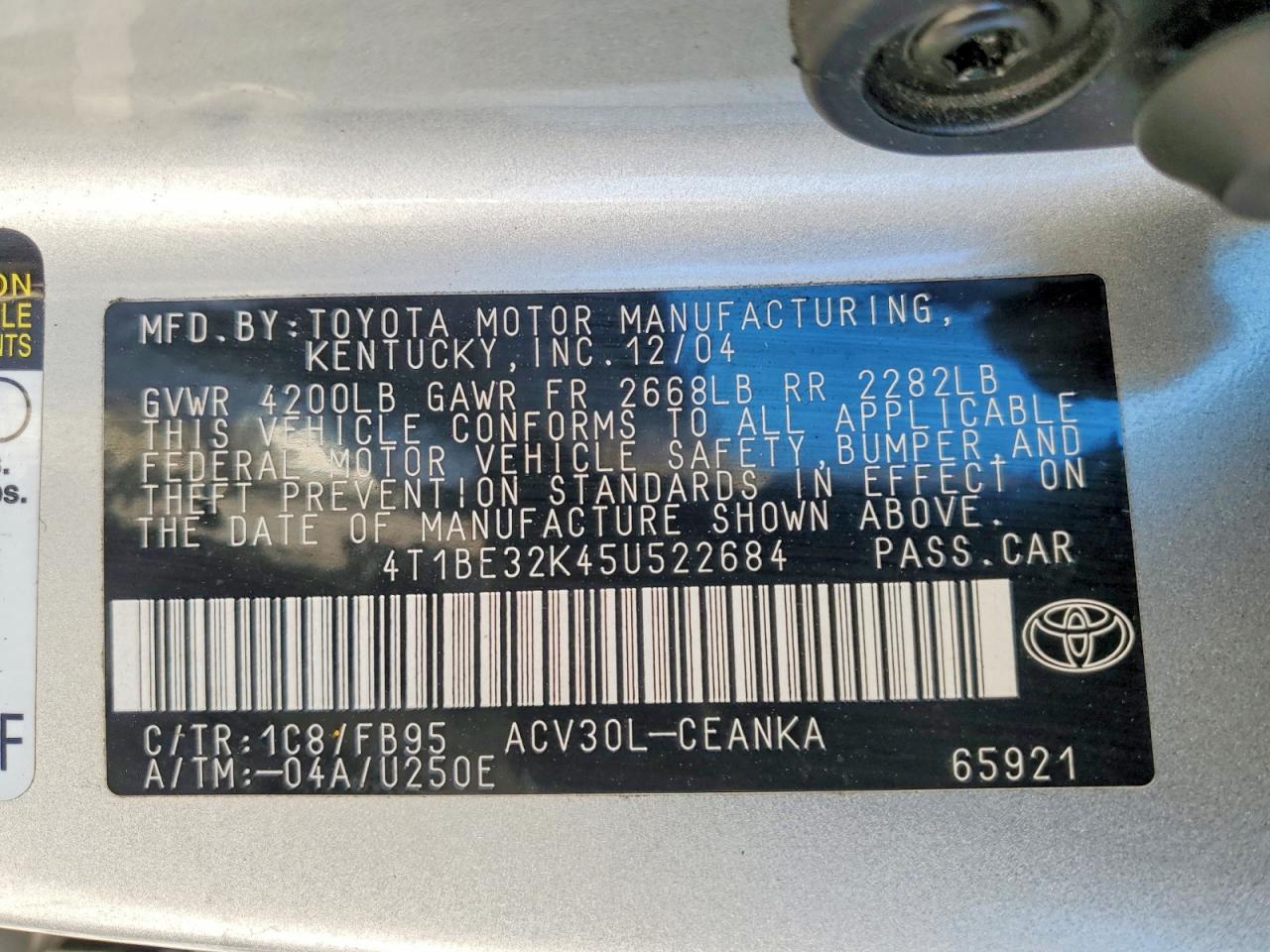 2005 TOYOTA CAMRY LE photo 25