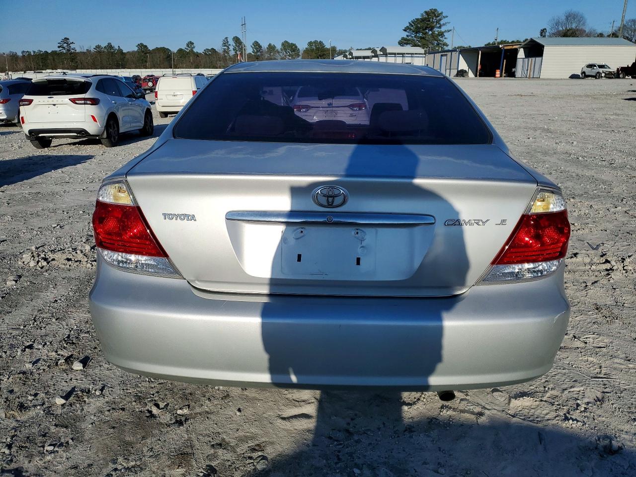 2005 TOYOTA CAMRY LE photo 11