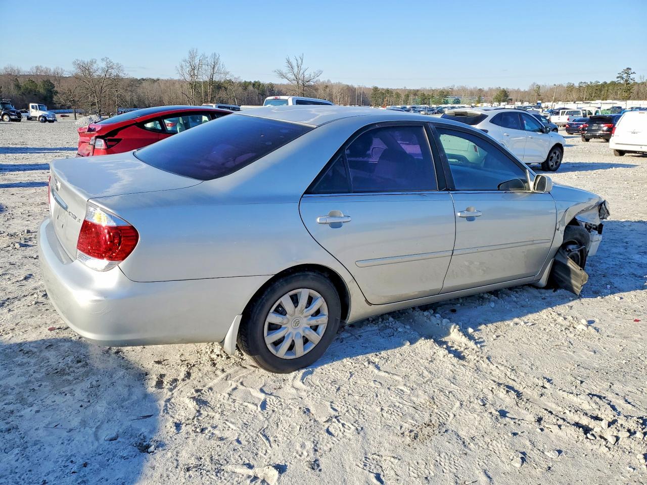 2005 TOYOTA CAMRY LE photo 5