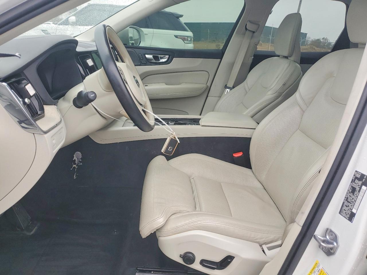 2021 VOLVO XC60 T5 INSCRIPTION photo 19