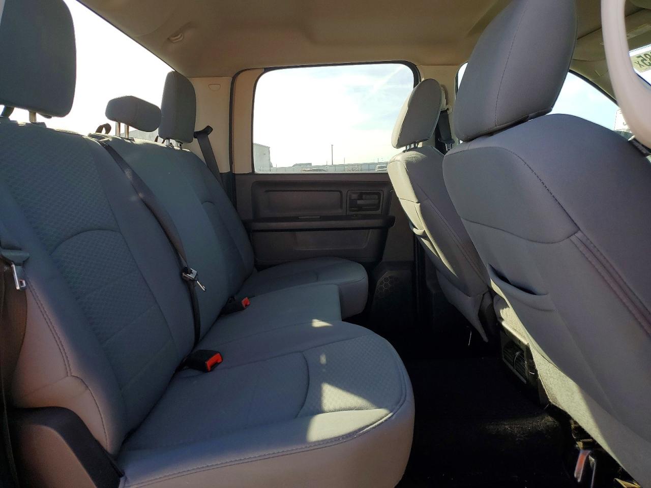 2013 RAM 1500 ST photo 10