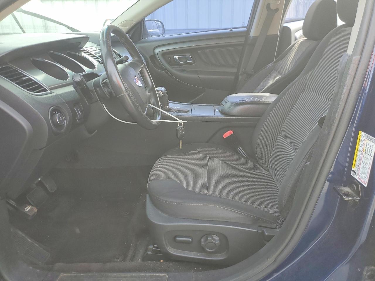 2012 FORD TAURUS SEL photo 13