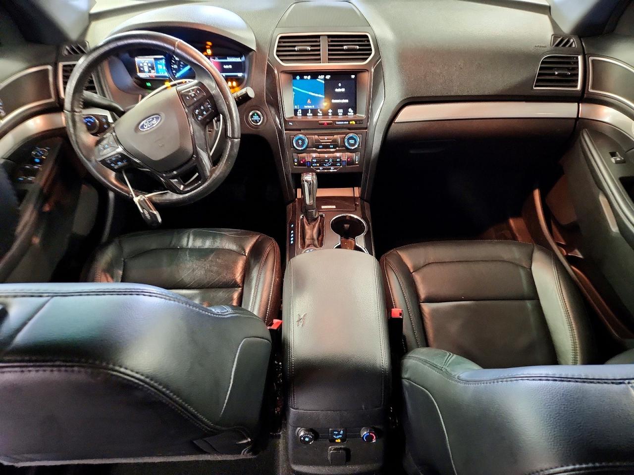 2017 FORD EXPLORER XLT photo 15