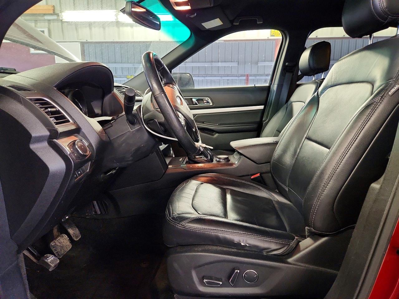 2017 FORD EXPLORER XLT photo 13