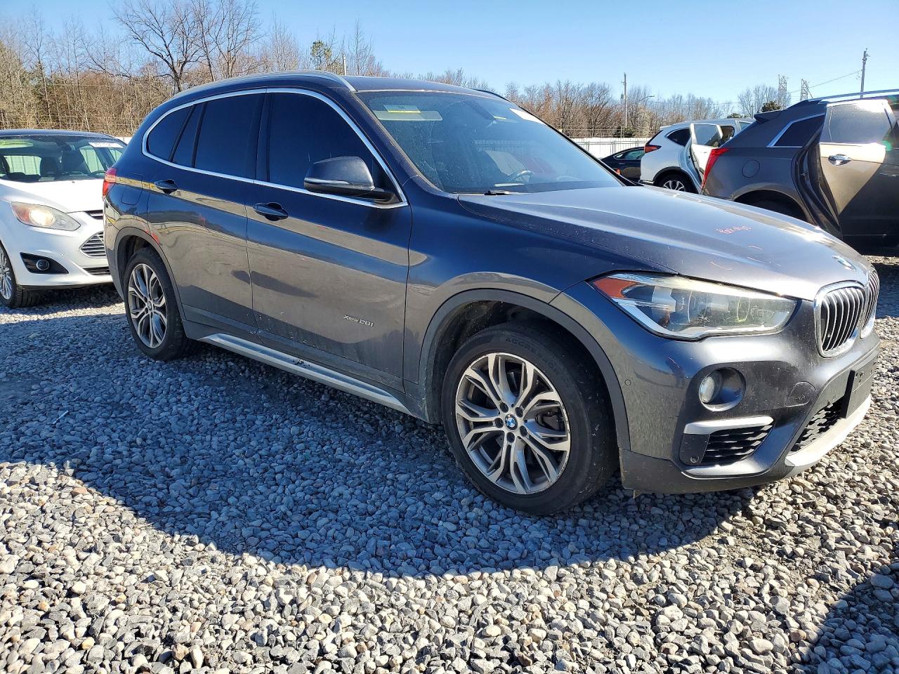 2016 BMW X1 XDRIVE28I photo 4