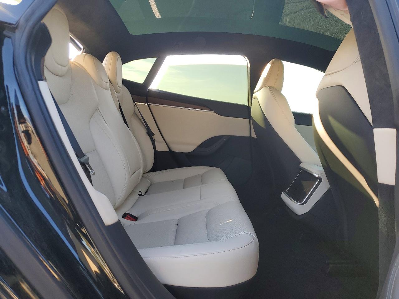 2022 TESLA MODEL S photo 19