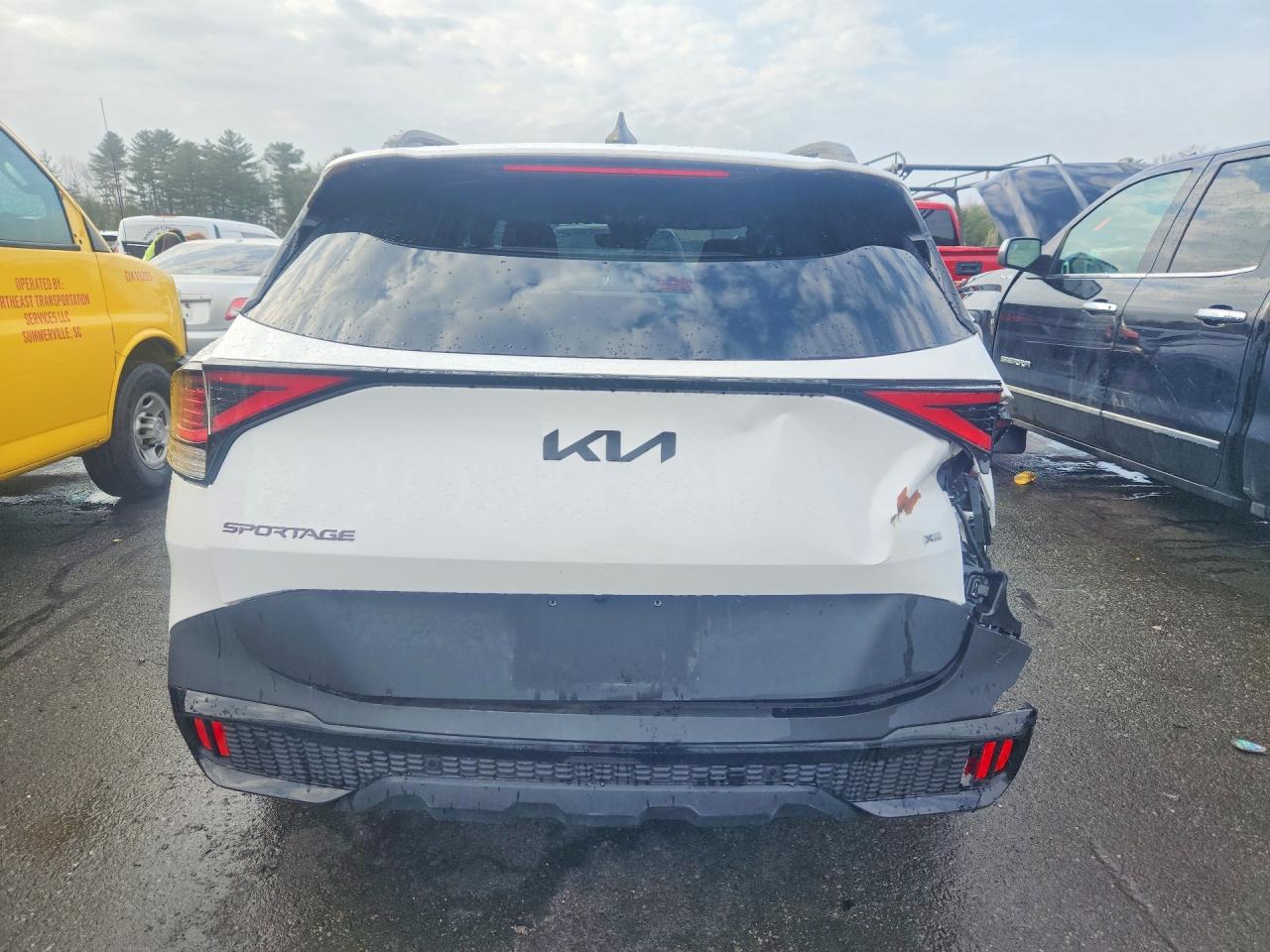 2025 KIA SPORTAGE X-LINE photo 11