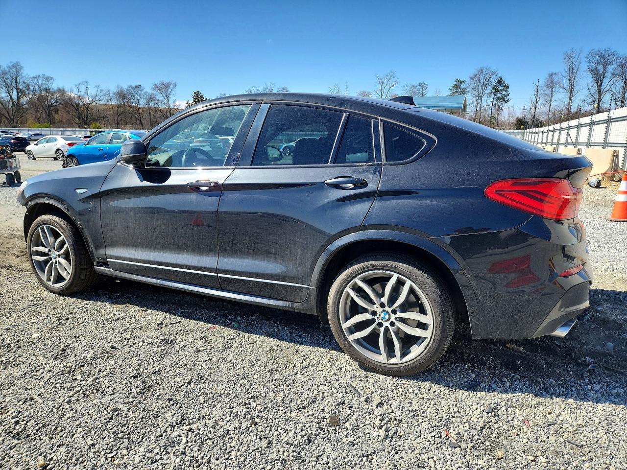 2015 BMW X4 XDRIVE28I photo 3
