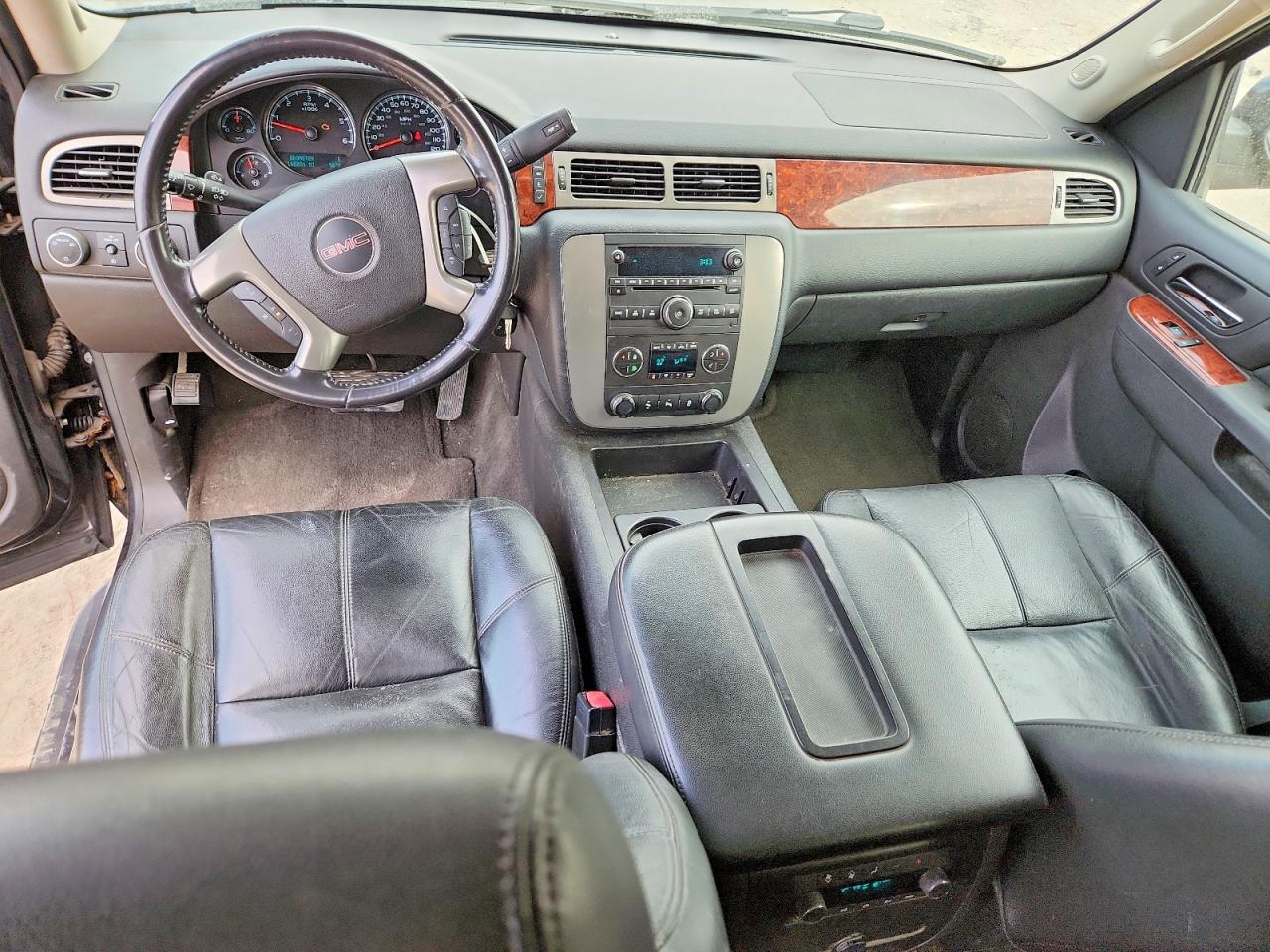 2013 GMC YUKON XL K1500 SLT photo 15