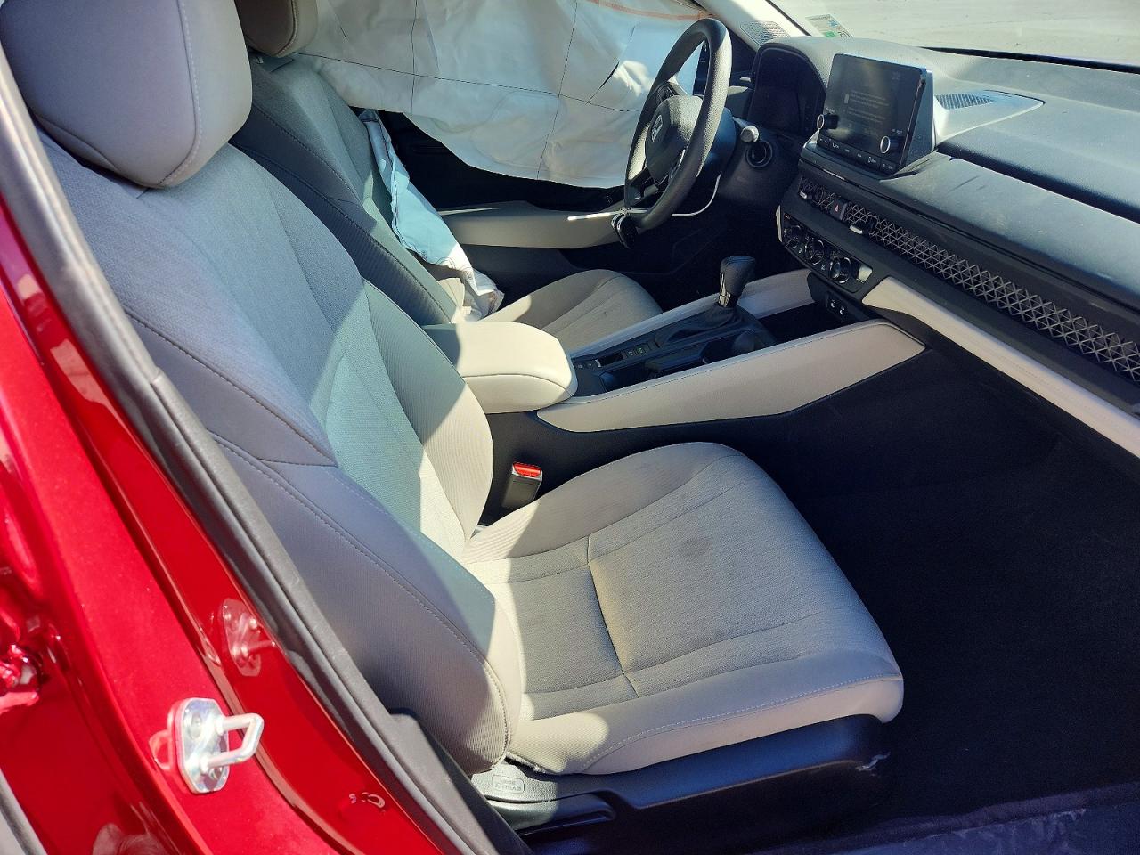 2024 HONDA ACCORD EX photo 19