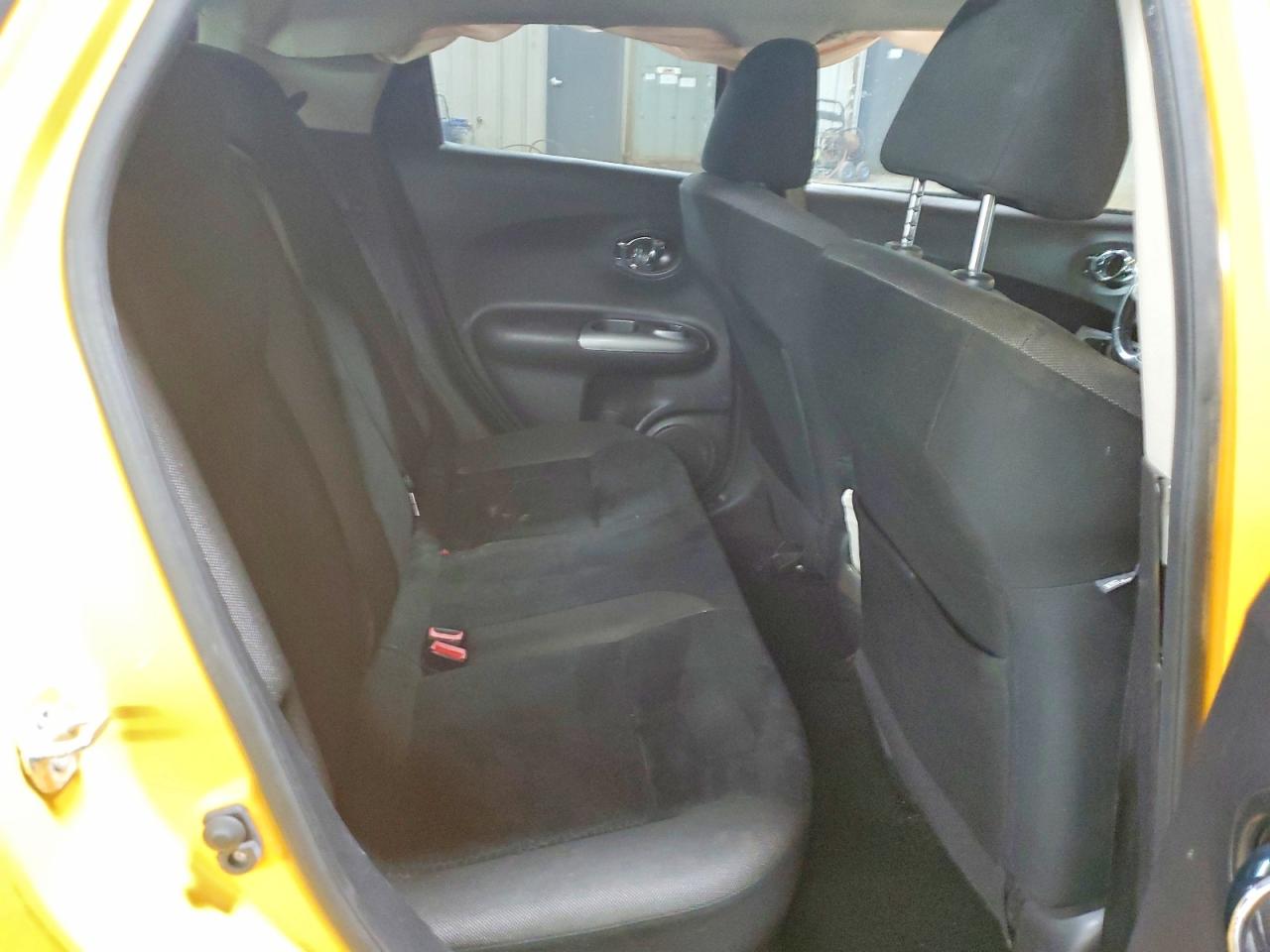 2015 NISSAN JUKE SV photo 10