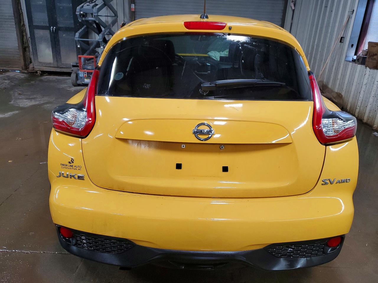 2015 NISSAN JUKE SV photo 6