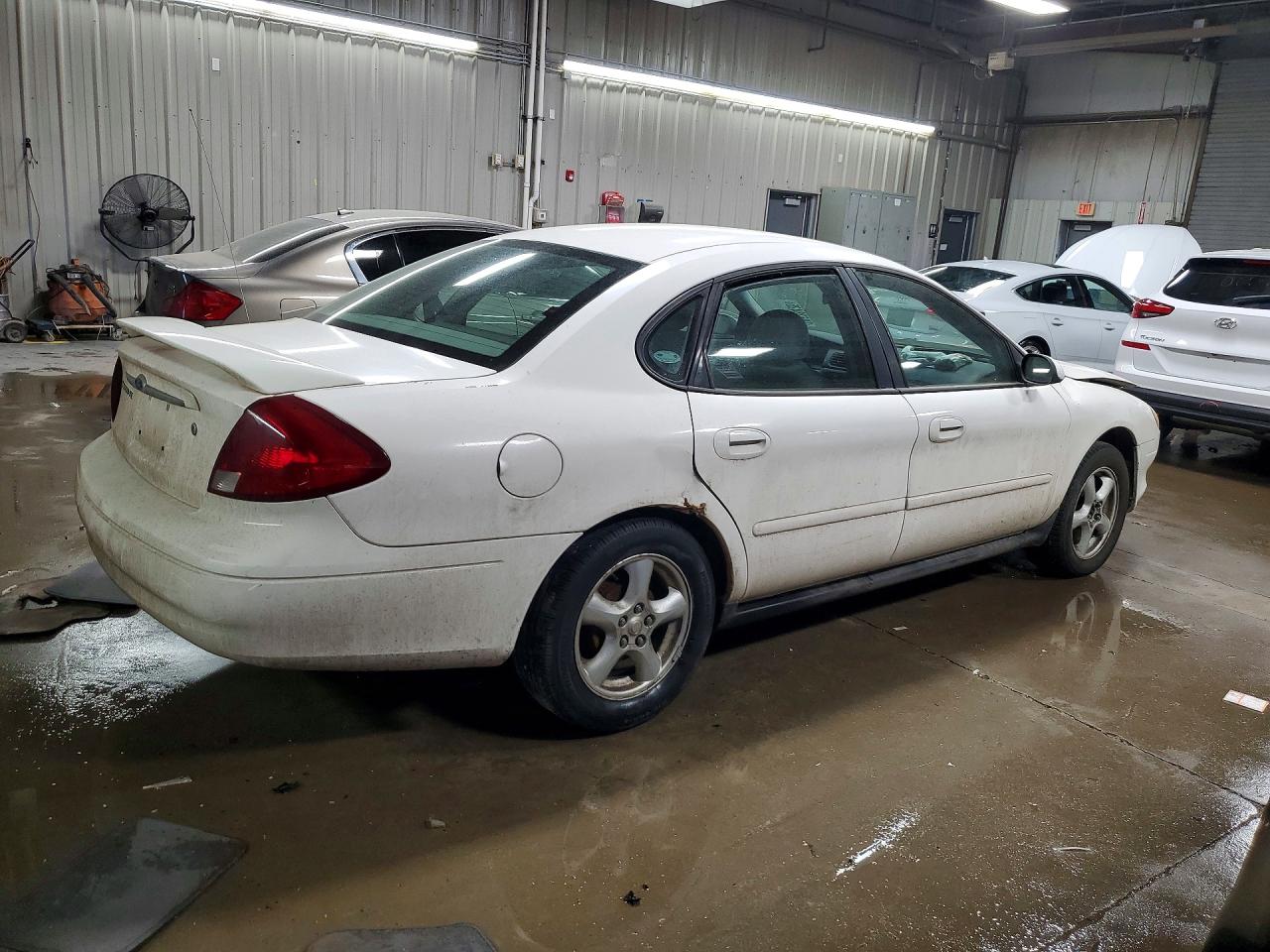 2003 FORD TAURUS SE photo 5