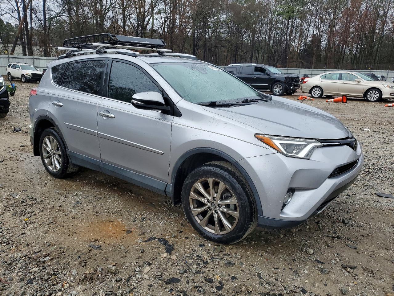 2017 TOYOTA RAV4 LIMITED photo 7