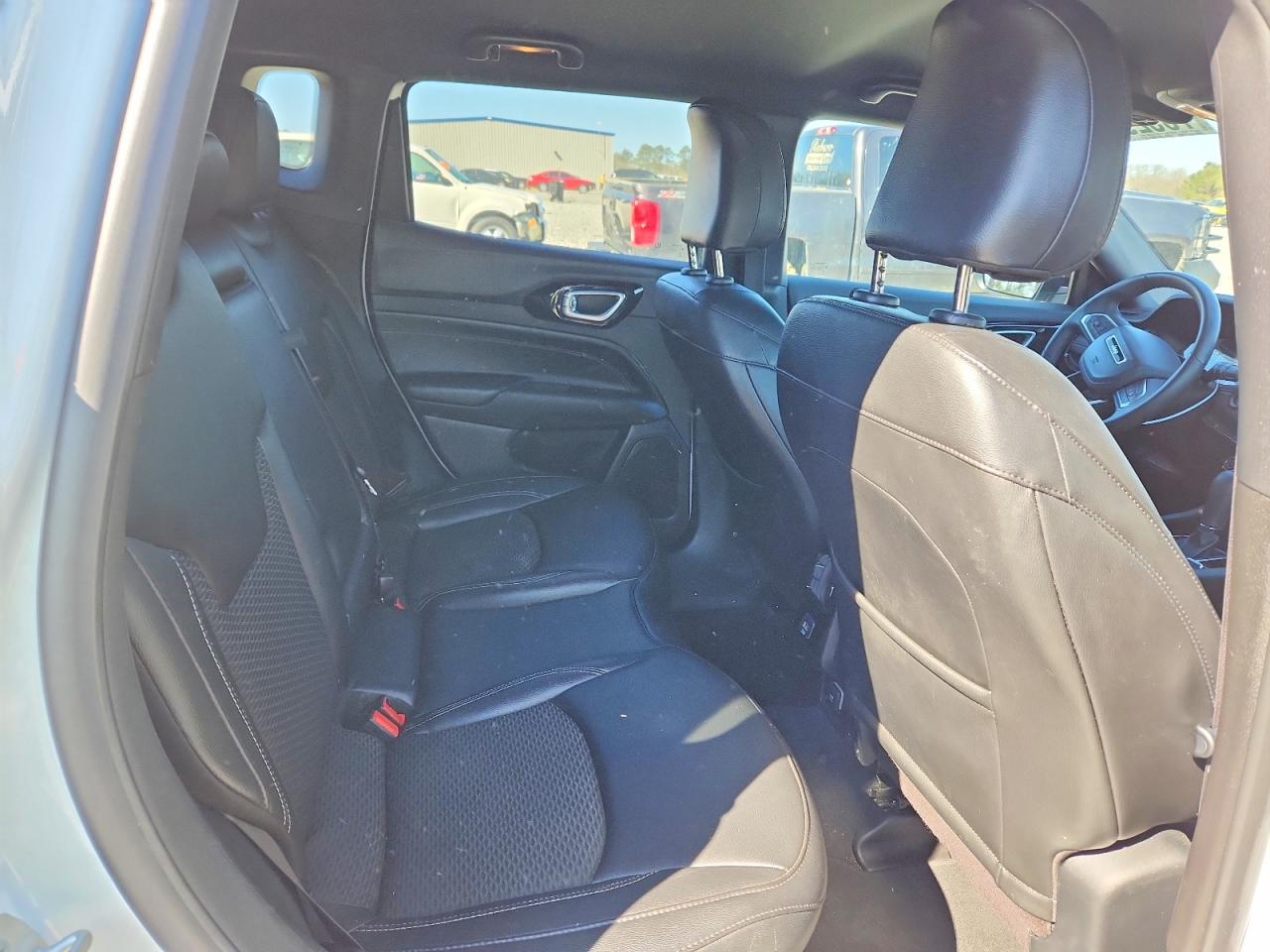 2024 JEEP COMPASS LATITUDE photo 31