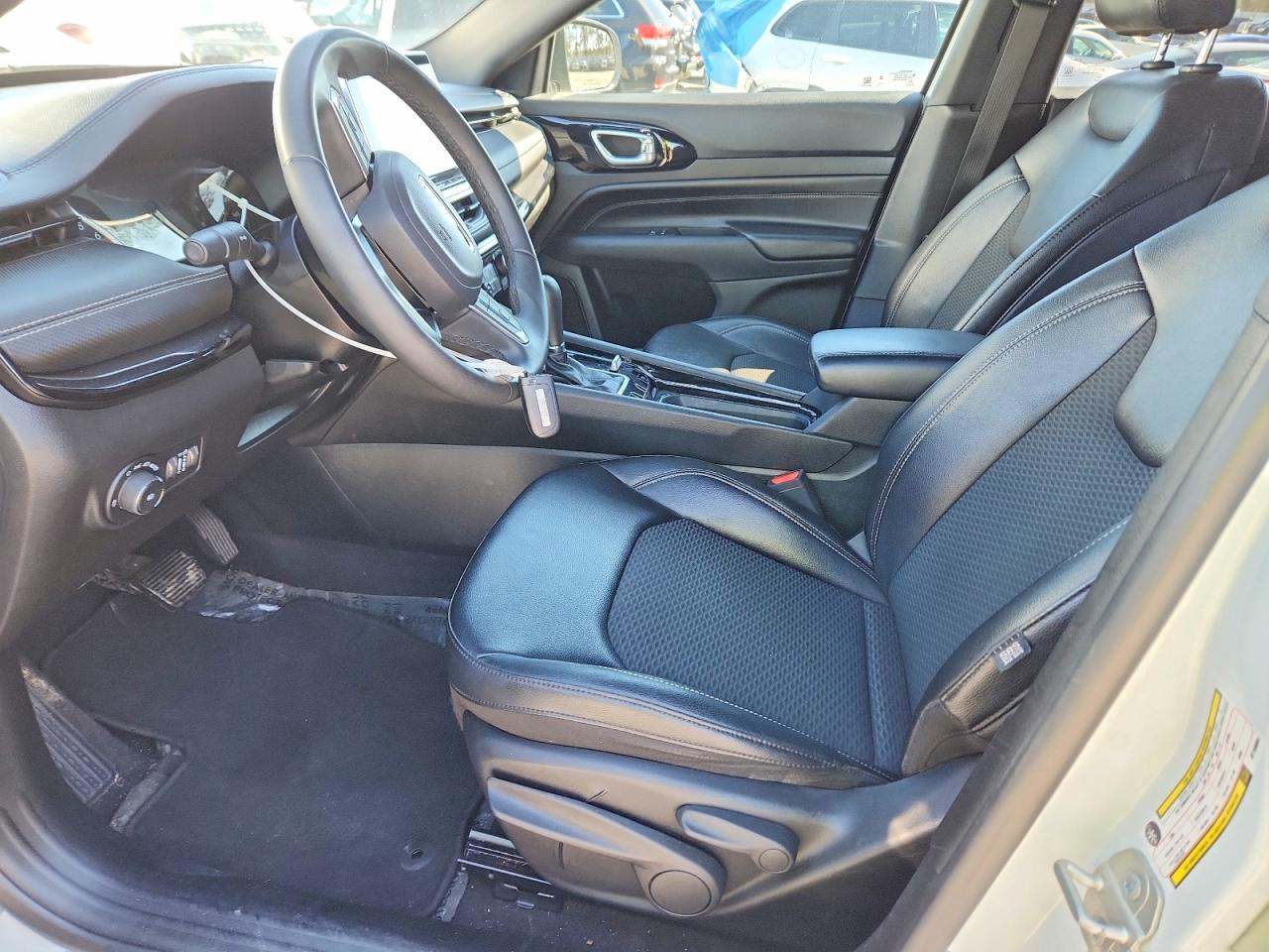 2024 JEEP COMPASS LATITUDE photo 19