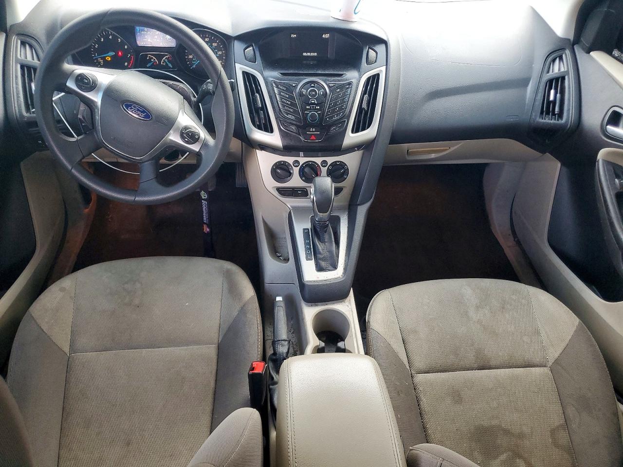 2014 FORD FOCUS SE photo 8