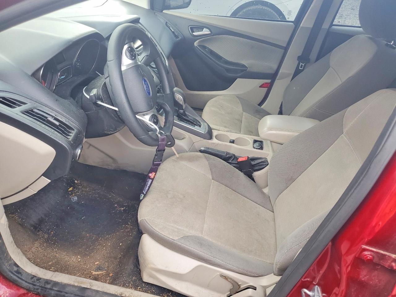 2014 FORD FOCUS SE photo 7