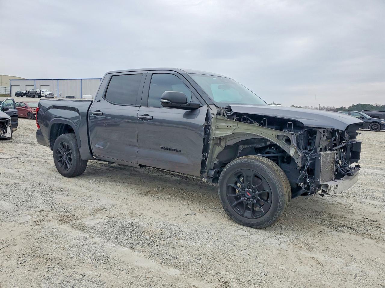 2024 TOYOTA TUNDRA photo 7