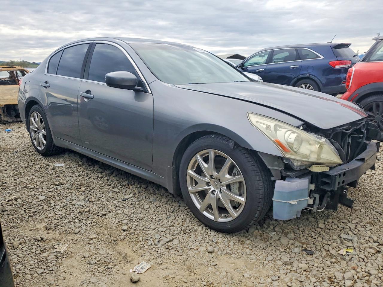 2010 INFINITI G37 BASE photo 7