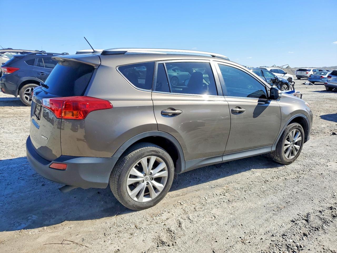 2015 TOYOTA RAV4 LIMITED photo 7