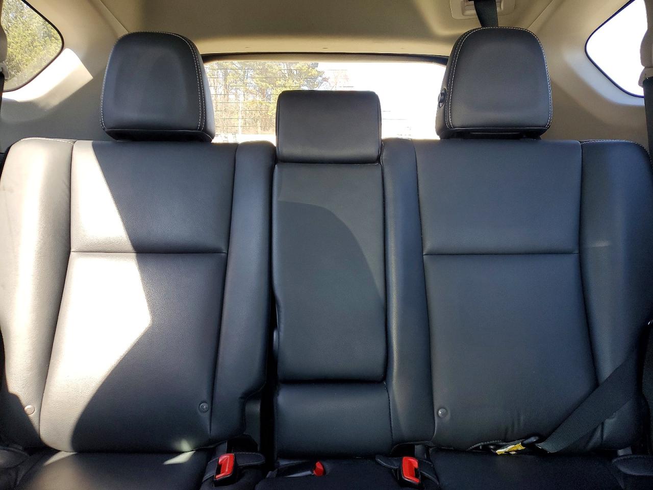 2015 TOYOTA RAV4 LIMITED photo 28